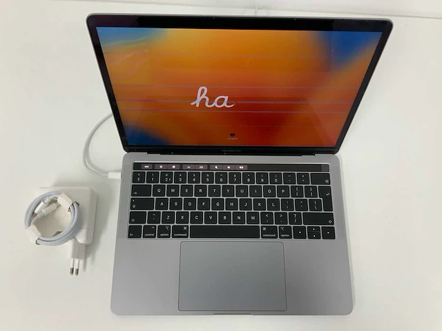2019 apple a2159 13-inch macbook pro muhn2n/a laptop - afbeelding 2 van  5