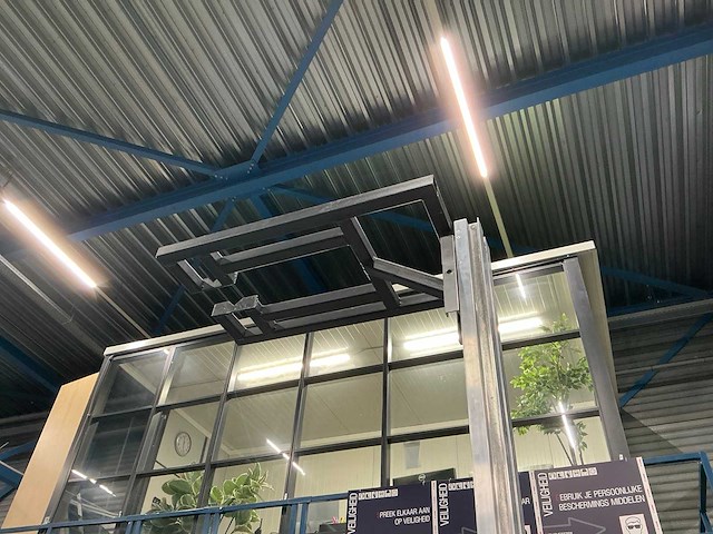 2019 böcker alp-lift lmj390 personen en montage liftsysteem - afbeelding 4 van  8