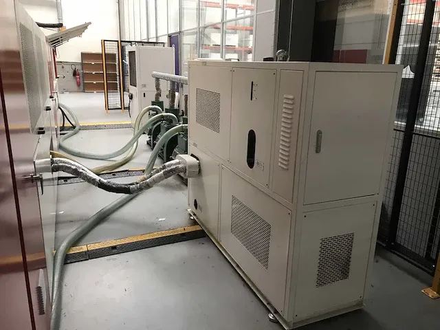 2019 boost solar laminator bsl 233360 fag stg zonnepaneel productielijn - afbeelding 14 van  43