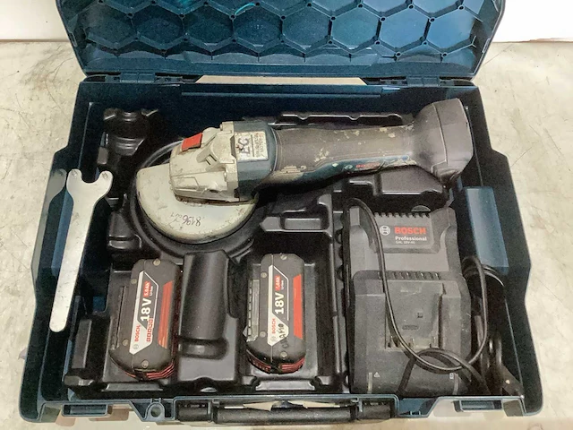 2019 bosch gws 18v-10 pc haakse slijpmachine - afbeelding 1 van  1