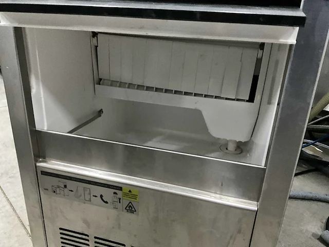 2019 brema sl35a ijsblokjesmachine - afbeelding 4 van  6