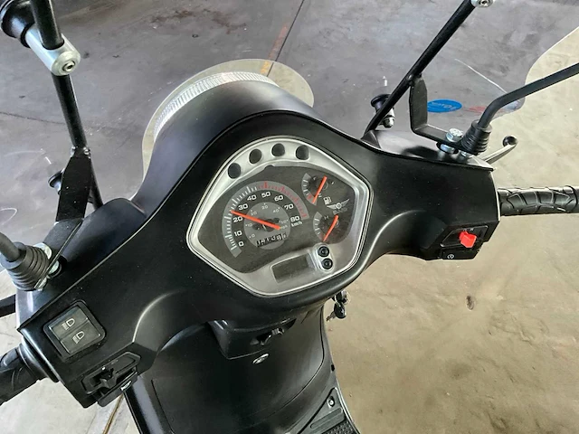 2019 djjd scooter - afbeelding 14 van  15