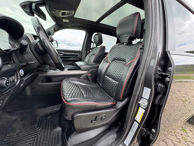2019 dodge ram 1500 5.7 v8 4x4 cc laramie - afbeelding 5 van  18
