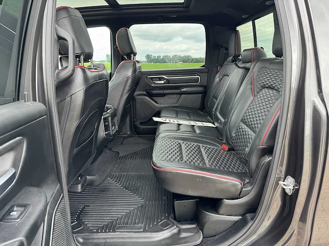 2019 dodge ram 1500 5.7 v8 4x4 cc laramie - afbeelding 7 van  18