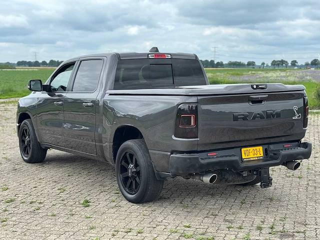 2019 dodge ram 1500 5.7 v8 4x4 cc laramie - afbeelding 12 van  18