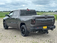 2019 dodge ram 1500 5.7 v8 4x4 cc laramie - afbeelding 12 van  18