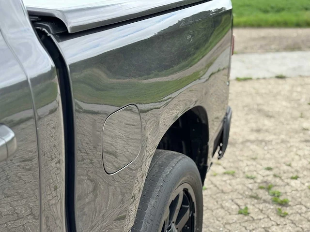 2019 dodge ram 1500 5.7 v8 4x4 cc laramie - afbeelding 18 van  18