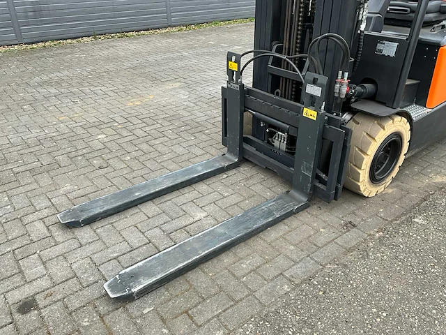 2019 doosan b35x-7 elektrische vorkheftruck - afbeelding 8 van  35
