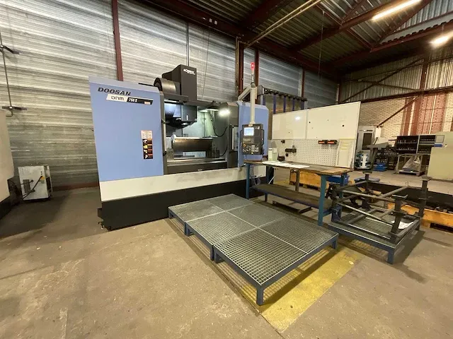 2019 doosan dnm 750-ii cnc machining center - afbeelding 12 van  31