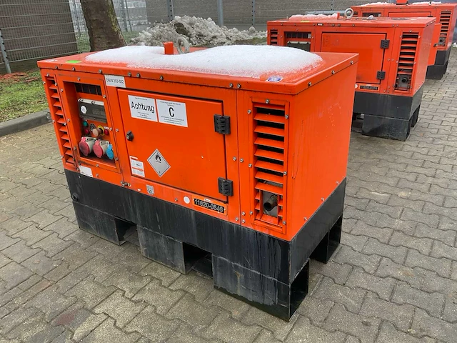 2019 europower generators eps113tde stroom aggregaat - afbeelding 1 van  11