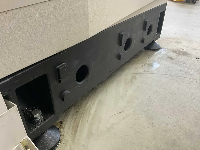 2019 fanuc robodrill d21s cnc freesmachine - afbeelding 11 van  24