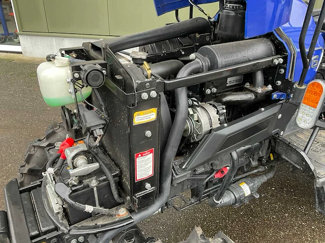 2019 farmtrac 26 4wd smalspoor- en compacttractor - afbeelding 18 van  20