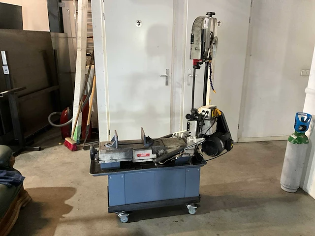 2019 hbm 712 metalen horizontale bandzaagmachine - afbeelding 2 van  11