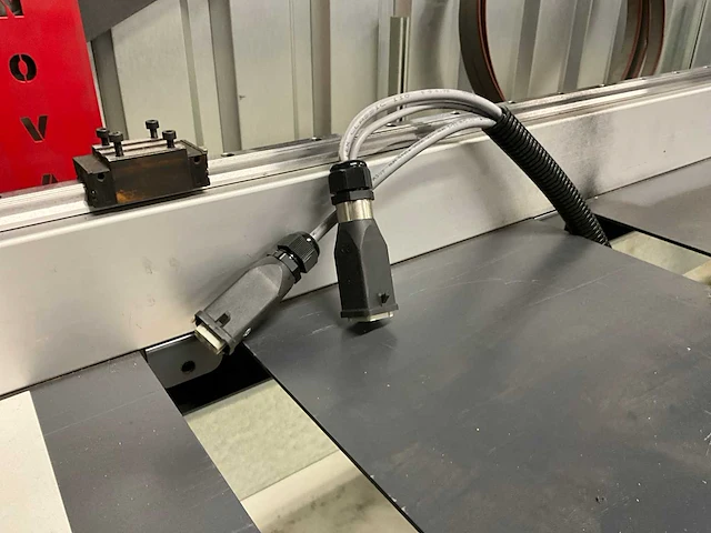 2019 hbm cy275g bandzaagmachine - afbeelding 13 van  23