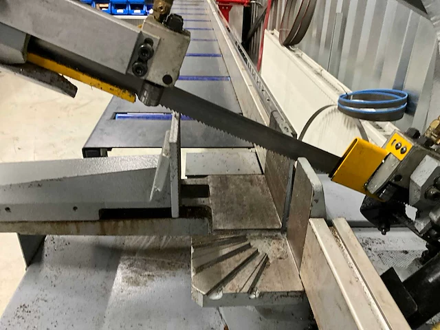 2019 hbm cy275g bandzaagmachine - afbeelding 20 van  23