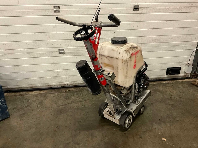 2019 husqvarna fs305 betonzaag - afbeelding 3 van  6