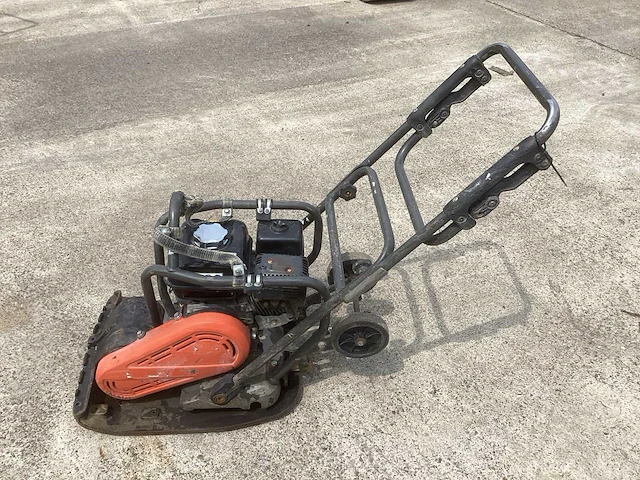 2019 husqvarna lf 100 trilplaat - afbeelding 1 van  3