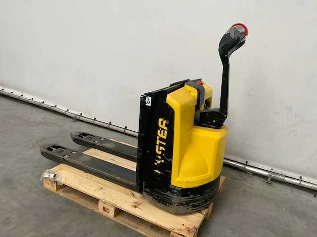 2019 hyster p1.6 elektrische palletwagen - afbeelding 3 van  9