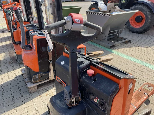 2019 hyster p2.0 elektrische palletwagen - afbeelding 5 van  8
