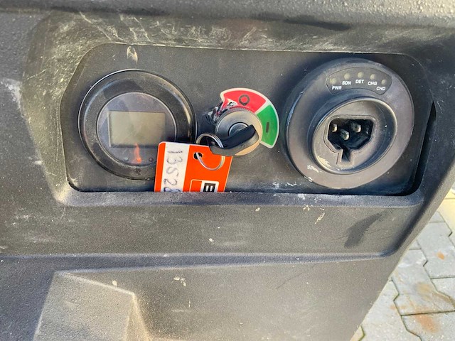 2019 hyster p2.0 elektrische palletwagen - afbeelding 6 van  8