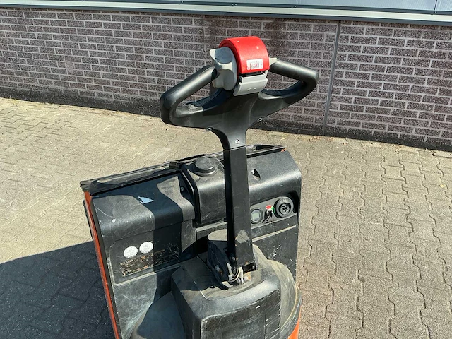 2019 hyster p2.0 elektrische palletwagen - afbeelding 5 van  10