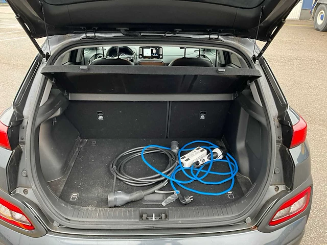 2019 hyundai kona ev premium 64 kwh personenauto - afbeelding 6 van  26