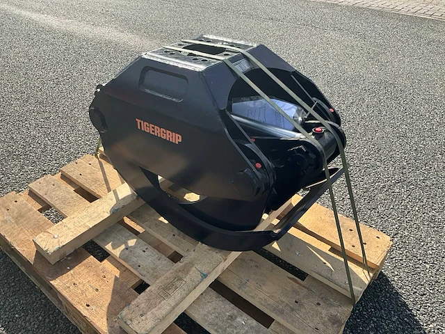 2019 intermercato tg 28 bomengrijper - afbeelding 8 van  12