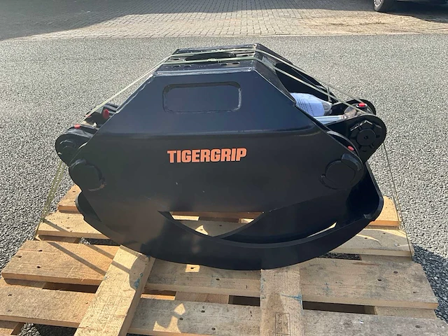 2019 intermercato tg 28 bomengrijper - afbeelding 9 van  12
