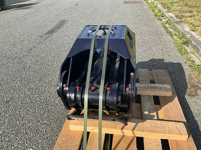 2019 intermercato tg 28 bomengrijper - afbeelding 11 van  12