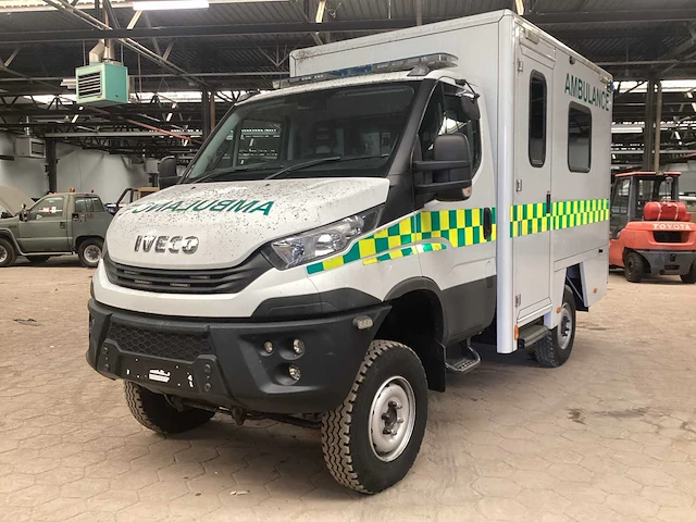 2019 iveco 55-180. 4x4 ambulance - afbeelding 1 van  24