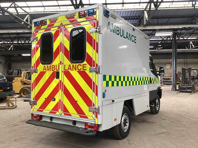 2019 iveco 55-180. 4x4 ambulance - afbeelding 18 van  24