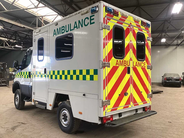 2019 iveco 55-180. 4x4 ambulance - afbeelding 19 van  24