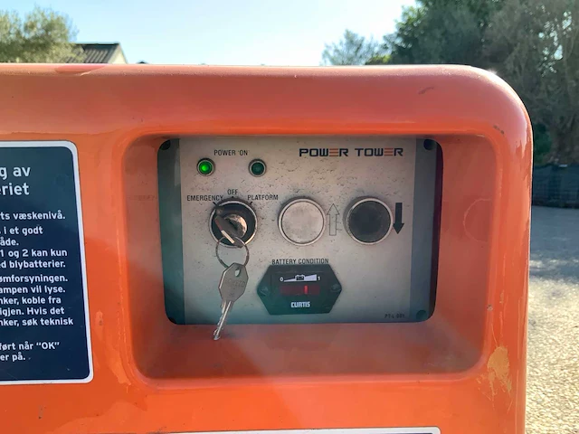 2019 jlg power tower hoogwerker - afbeelding 4 van  17