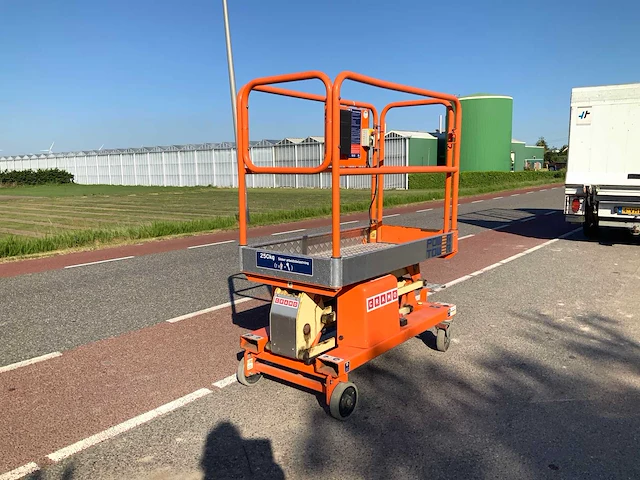 2019 jlg power tower hoogwerker - afbeelding 12 van  17