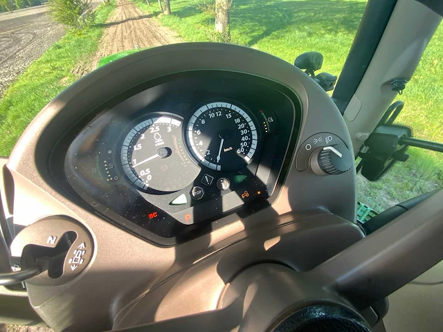 2019 john deere 6155r premium edition vierwielaangedreven landbouwtractor - afbeelding 36 van  57