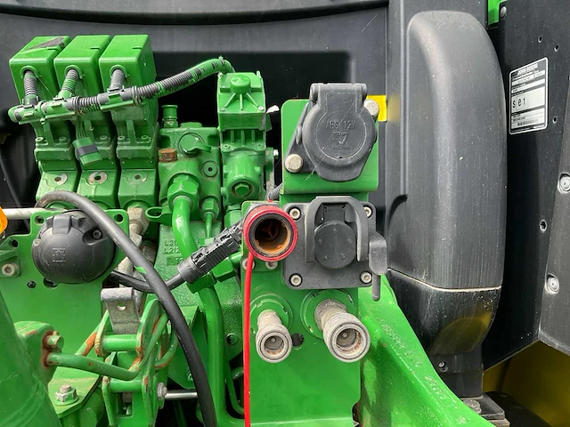 2019 john deere 6155r vierwielaangedreven landbouwtractor - afbeelding 8 van  33