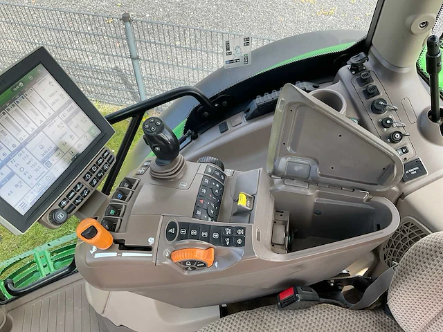 2019 john deere 6155r vierwielaangedreven landbouwtractor - afbeelding 15 van  33