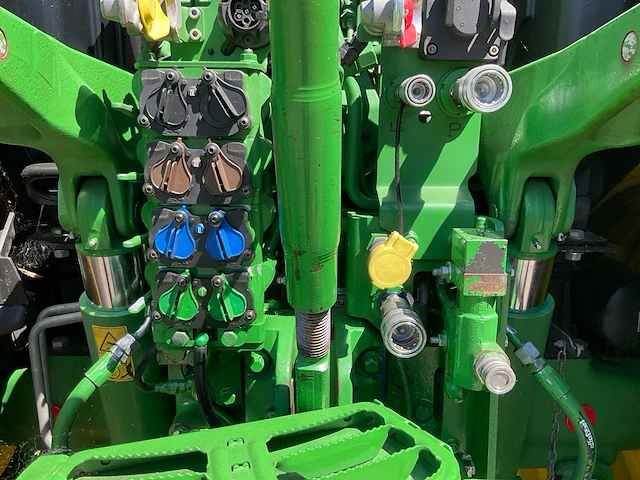 2019 john deere 6155r vierwielaangedreven landbouwtractor - afbeelding 11 van  39