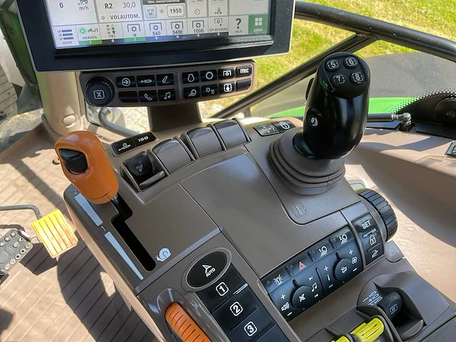 2019 john deere 6155r vierwielaangedreven landbouwtractor - afbeelding 26 van  39