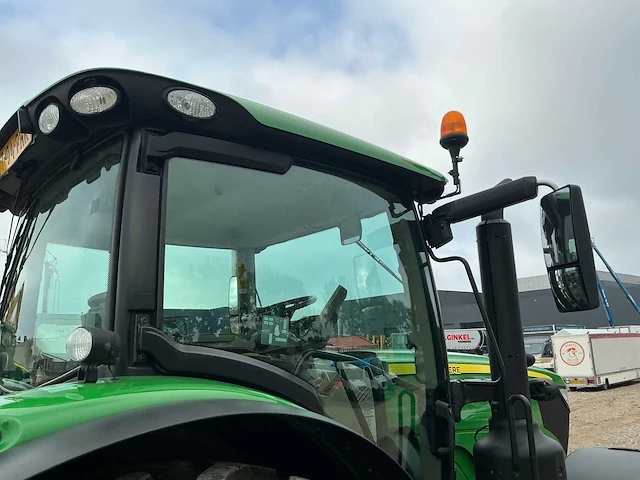 2019 john deere 6155r vierwielaangedreven landbouwtractor - afbeelding 3 van  30