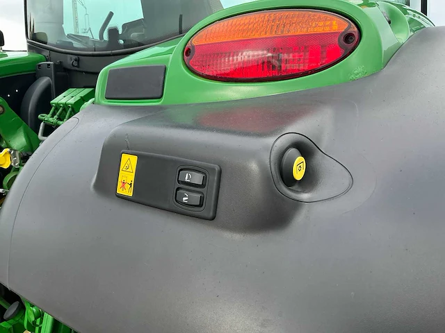 2019 john deere 6155r vierwielaangedreven landbouwtractor - afbeelding 5 van  30