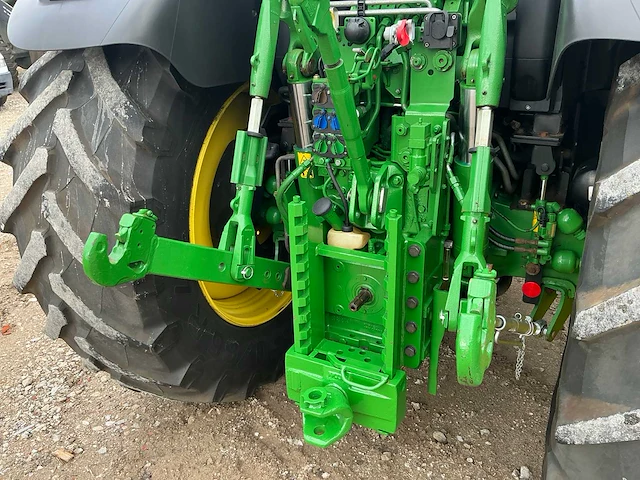 2019 john deere 6155r vierwielaangedreven landbouwtractor - afbeelding 7 van  30