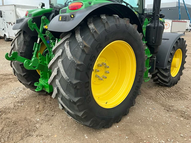 2019 john deere 6155r vierwielaangedreven landbouwtractor - afbeelding 14 van  30