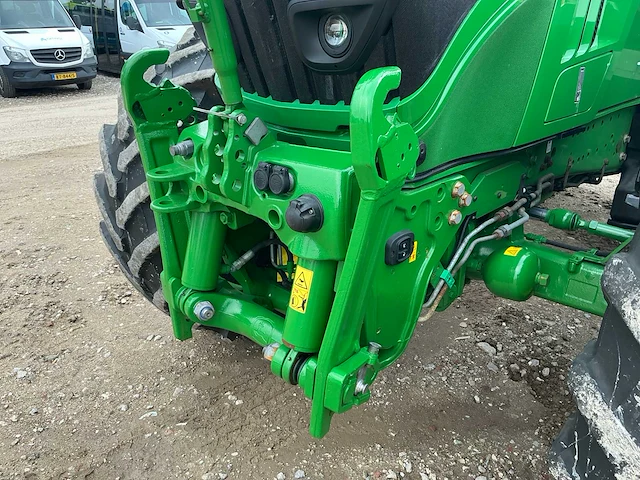 2019 john deere 6155r vierwielaangedreven landbouwtractor - afbeelding 26 van  30