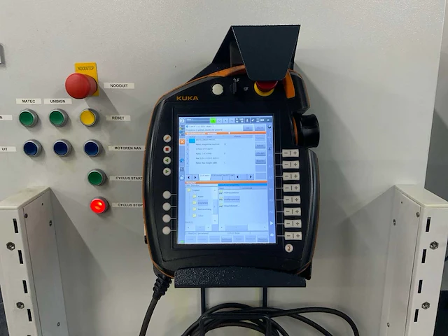 2019 kuka kp 150 r2700 handelingsrobot met robotcel - afbeelding 18 van  46