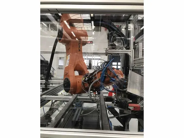 2019 kuka transportband met robot arm - afbeelding 5 van  26