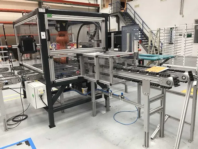 2019 kuka transportband met robot arm - afbeelding 7 van  26