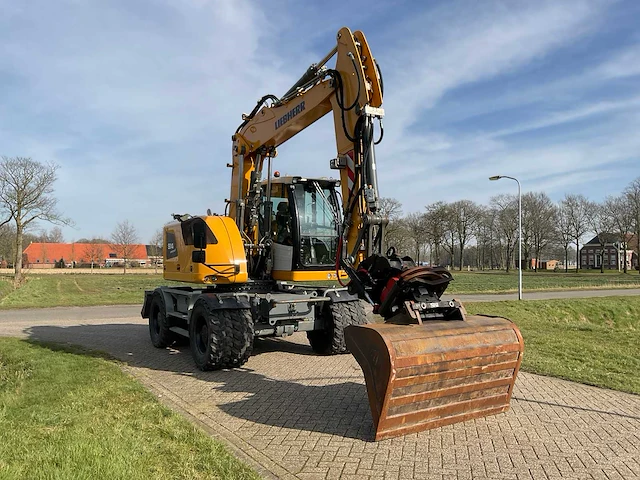 2019 liebherr a914 compact litronic banden graafmachine - afbeelding 34 van  47