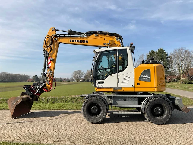 2019 liebherr a914 compact litronic banden graafmachine - afbeelding 47 van  47