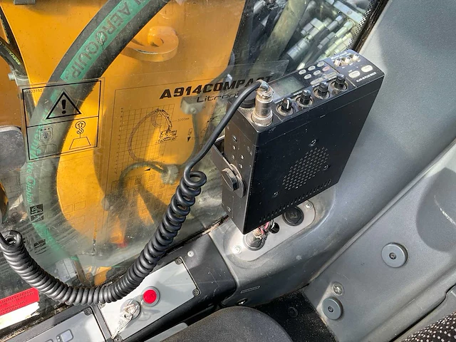 2019 liebherr a914 compact litronic banden graafmachine - afbeelding 30 van  40